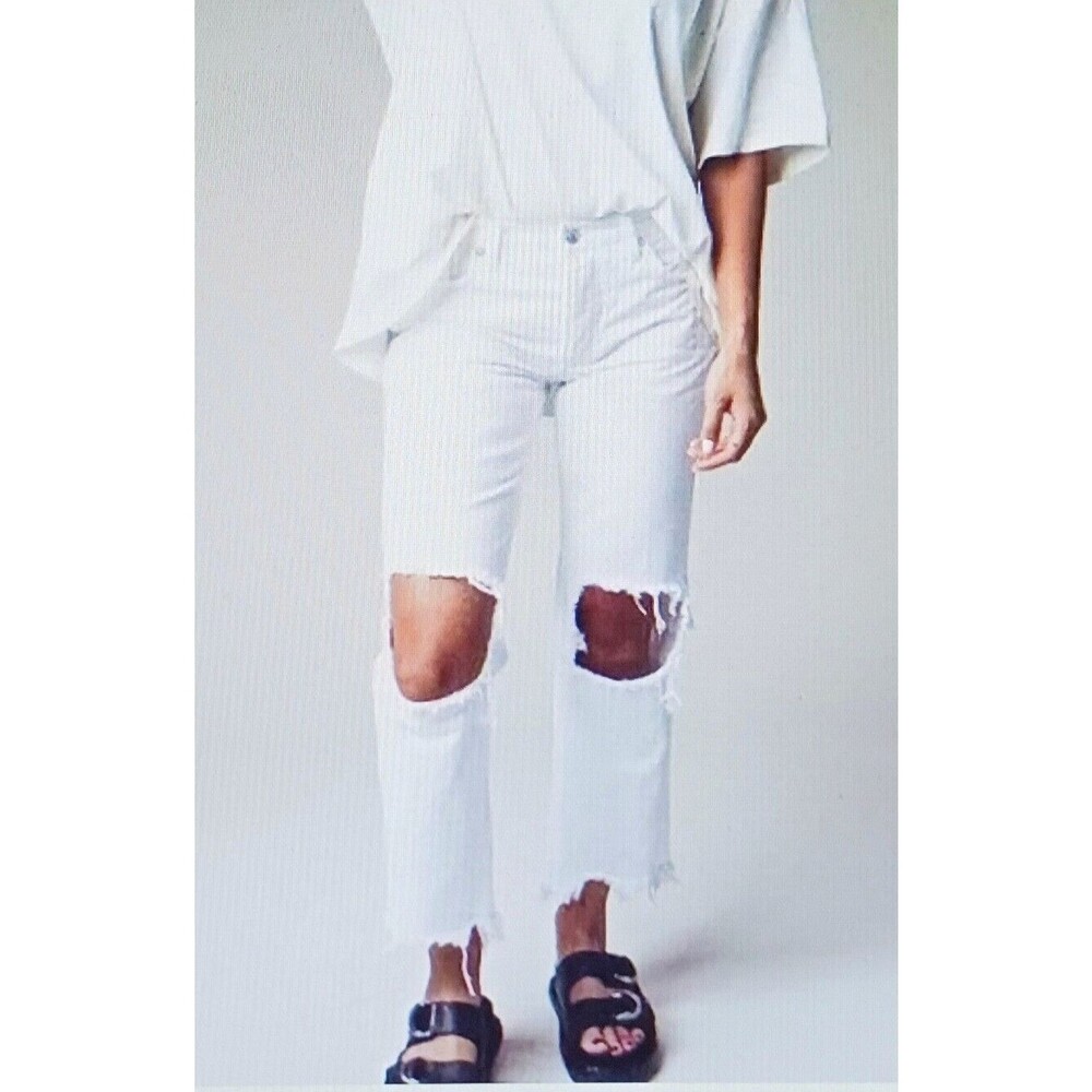 Free People Maggie White Denim Crop Mid Rise Dramatically Distressed Sz 28